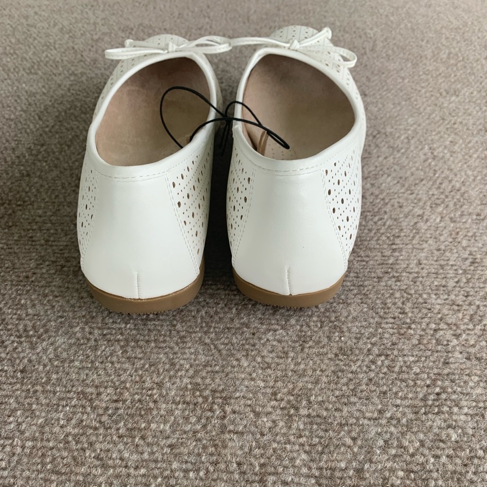 Mountain Sole by White Mountain White Perforated Flats with Bow - Picture 5 of 8